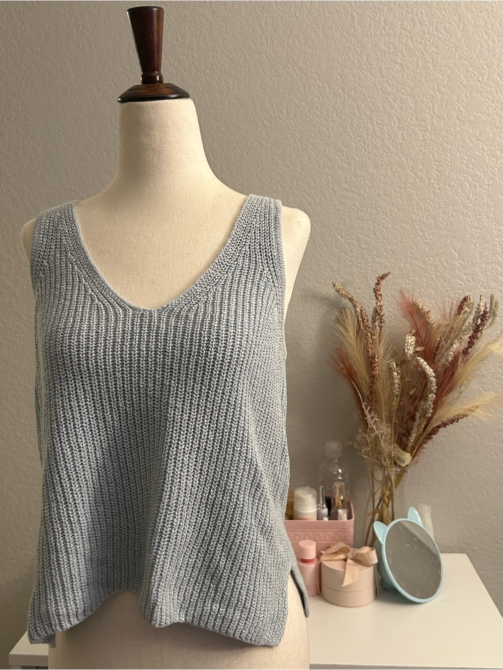 Light baby blue Knit V-Neck Tank Top